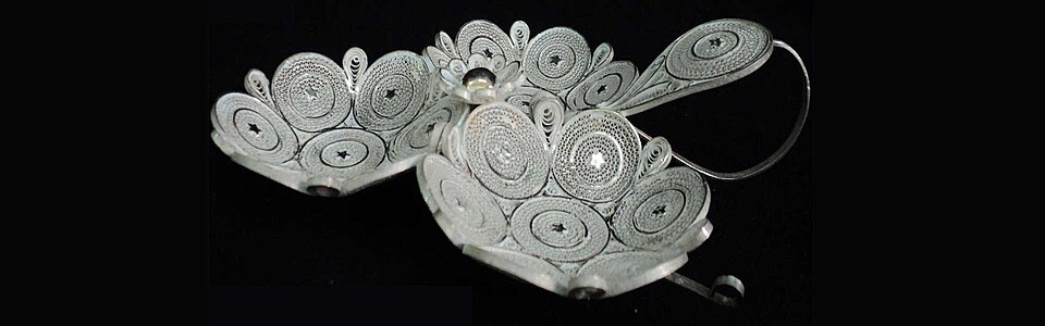Fayl:Silver Filigree Work.jpg