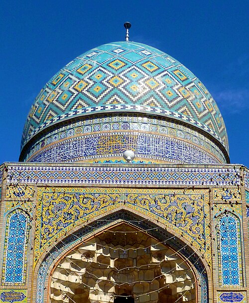 Fayl:Qadamgah Mosque 02(Cropped).jpg
