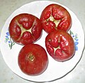 Qizil mevali nav