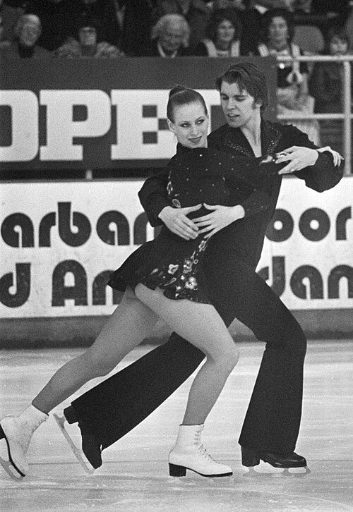 Fayl:Minenkov and Moiseeva 1976.jpg