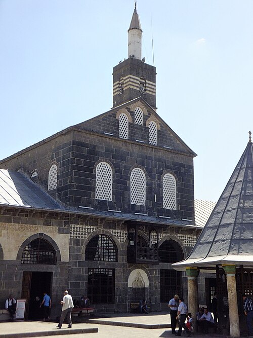 Diyorbakir Katta masjidi