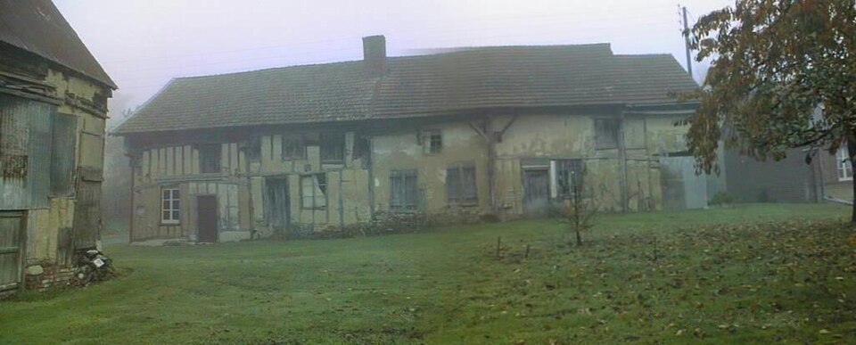 Fayl:Ferme porcien.jpg