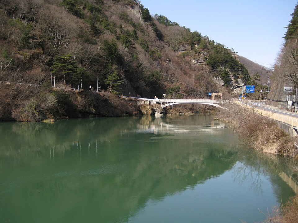 Fayl:Sanseijibashi bridge.jpg