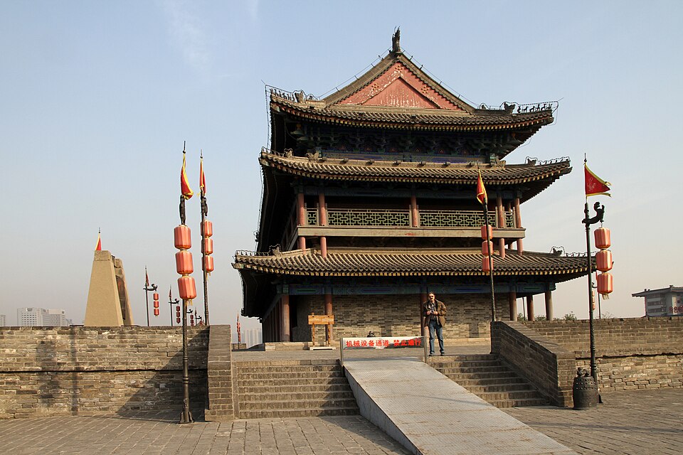 Fayl:Xian-Stadtmauer-20-2012-gje.jpg