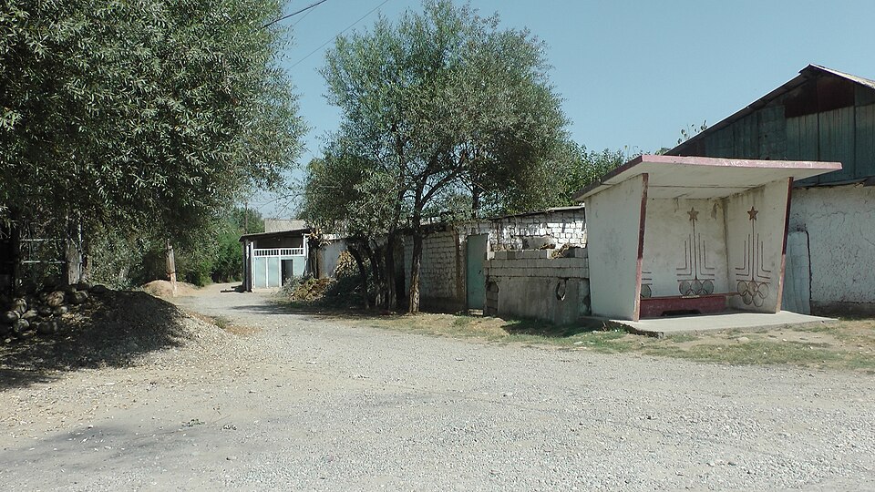 Fayl:Карсанг, Ваҳдат 11.jpg