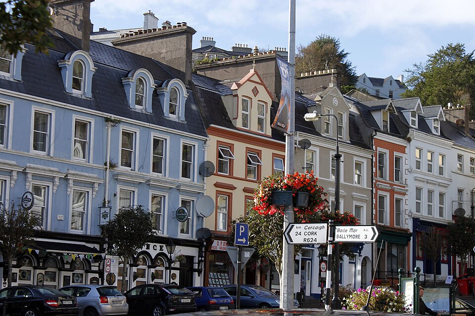 Fayl:Cobh (8103172392).jpg