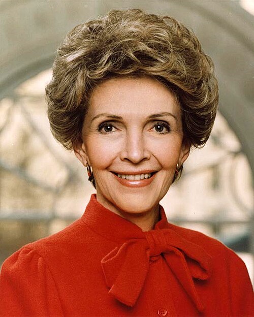 Fayl:Nancy Reagan.jpg