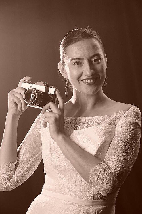 Fayl:Khurshida Arabshoyeva2.jpg