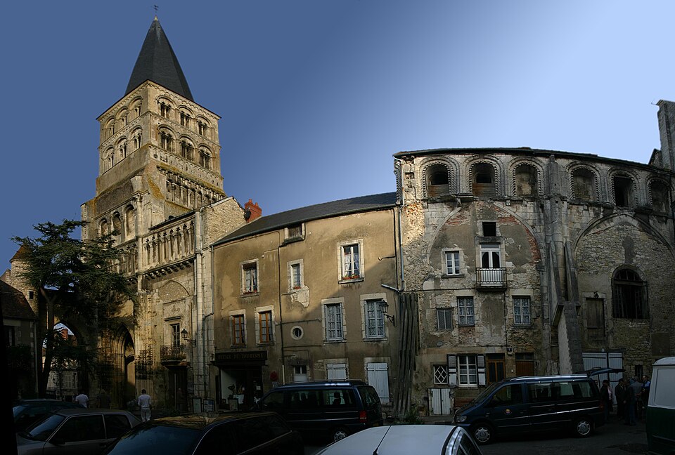 Fayl:La Charite-Notre-Dame-114-2008-gje.jpg
