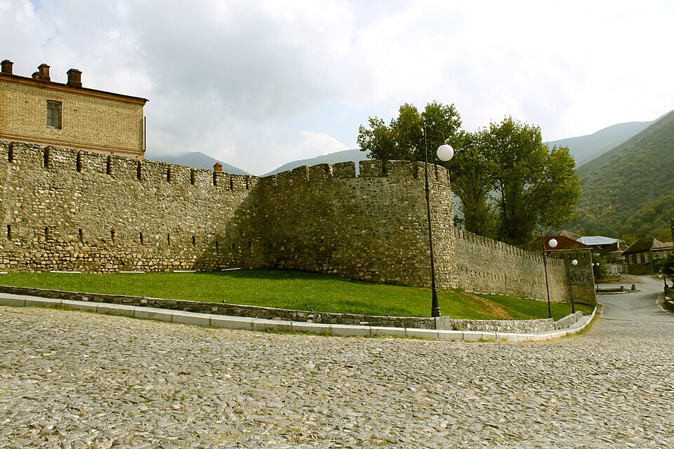 Fayl:Shaki fortress.JPG