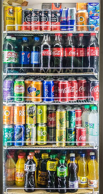 Fayl:Soft drink shelf 2.jpg