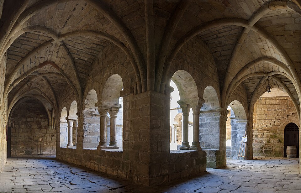 Fayl:Cloitre prieure Saint-Michel de Grandmont.jpg