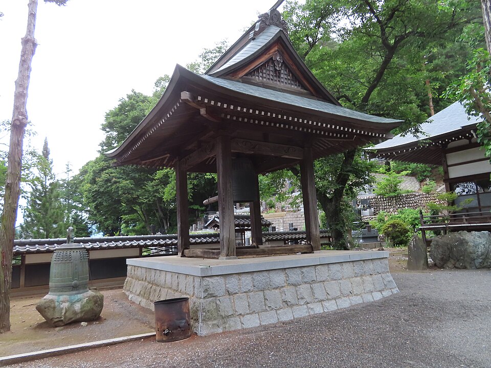 Fayl:Eifuku-ji, Shiojiri - Bell.jpg