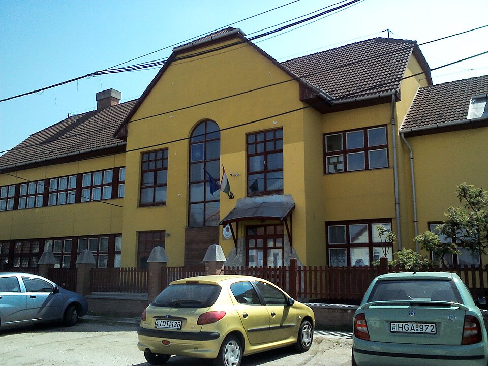 Fayl:Escuela General de Kistokaj.jpg