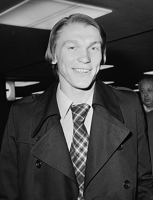 Fayl:Oleg Blokhin 1977.jpg