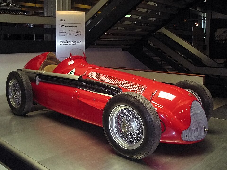 Fayl:Alfa-Romeo-159-(1951).jpg