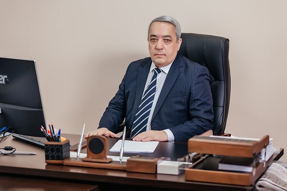 Fayl:Azamat Ziyo.jpg