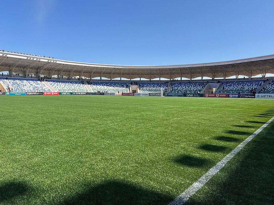Fayl:Khorezm Stadium 2.jpg