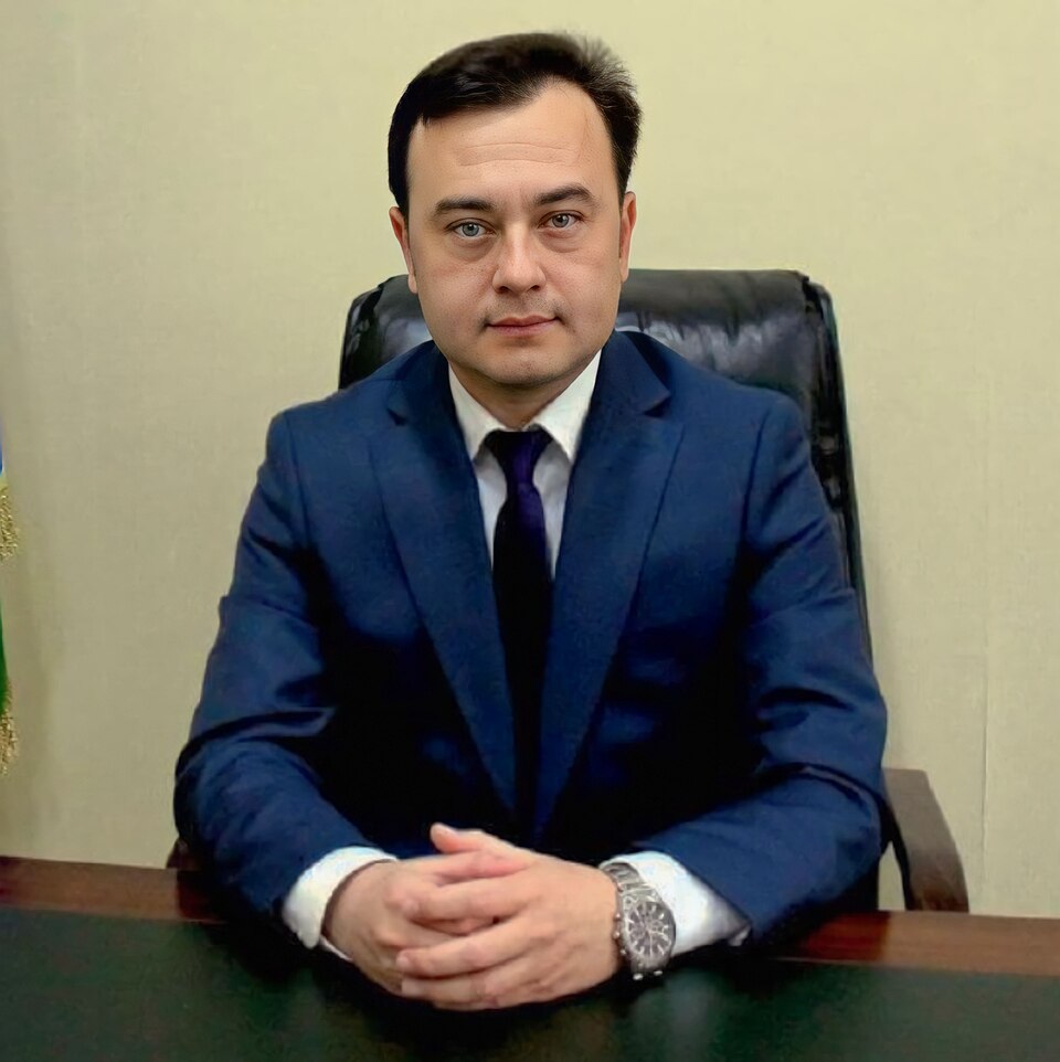 Fayl:Ulugʻbek Azizov.jpg