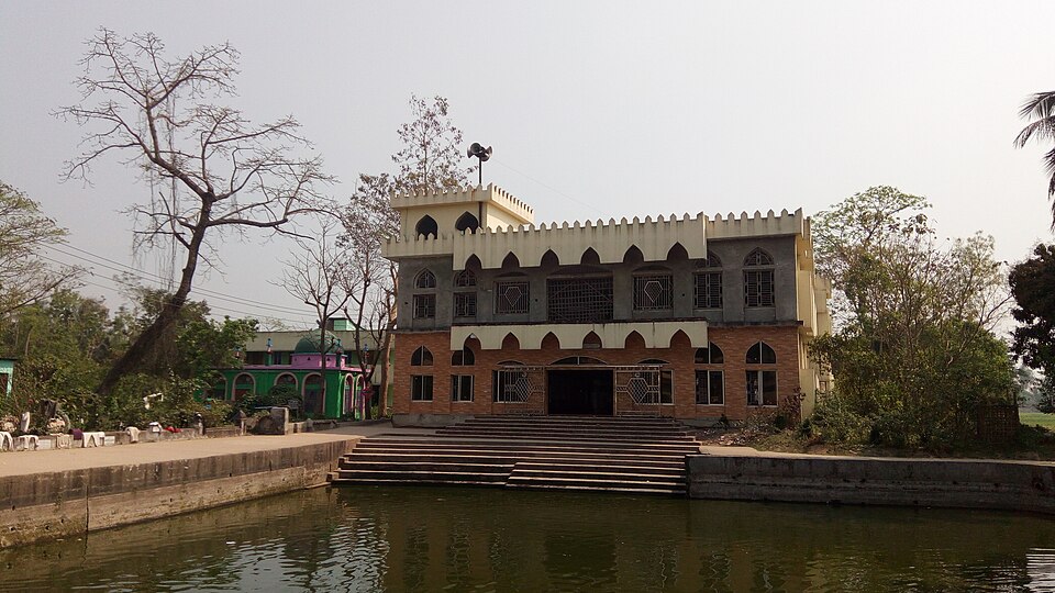 Fayl:শাহচান্দ আউলিয়া (রহ.) জামে মসজিদ.jpg