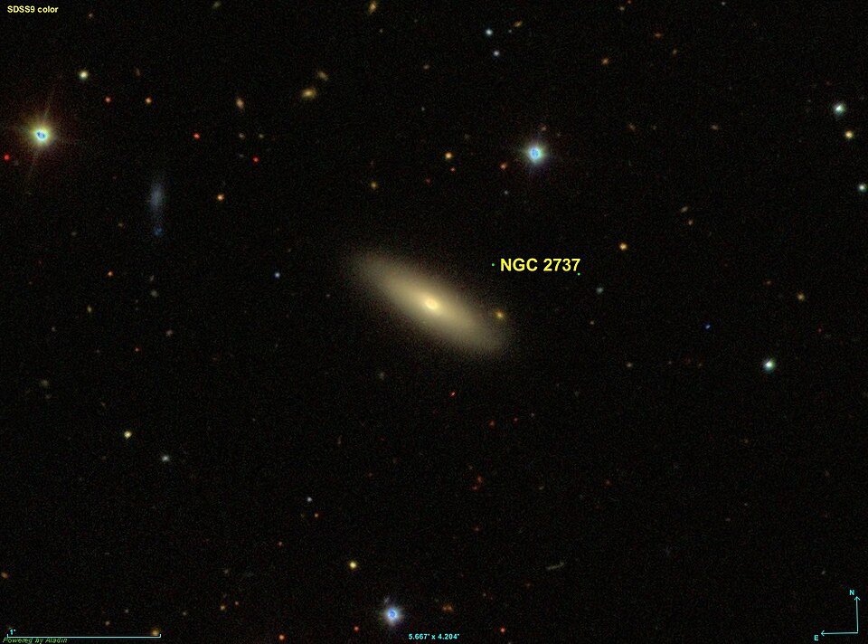 Fayl:NGC 2737 SDSS.jpg