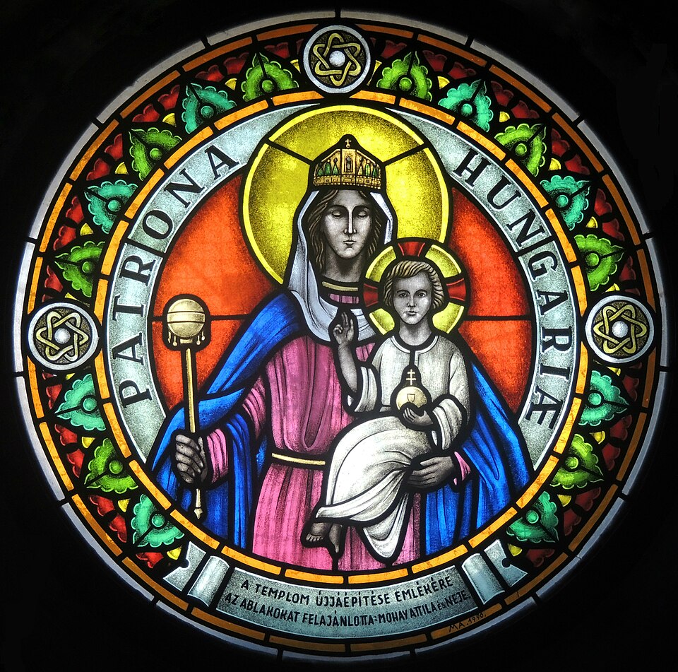 Fayl:Sziklatemplom Budapest window.jpg