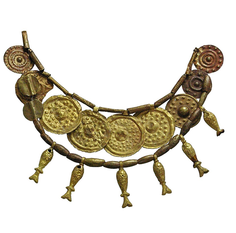 Fayl:Jewel antiquity tabriz 1.JPG
