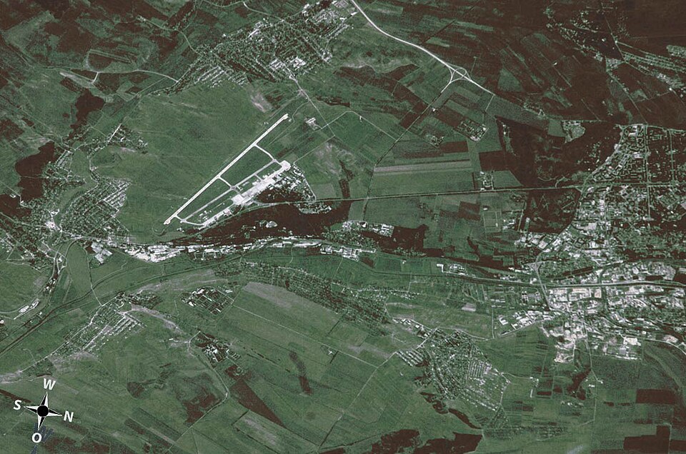 Fayl:Satellit Chisinau 02.jpg