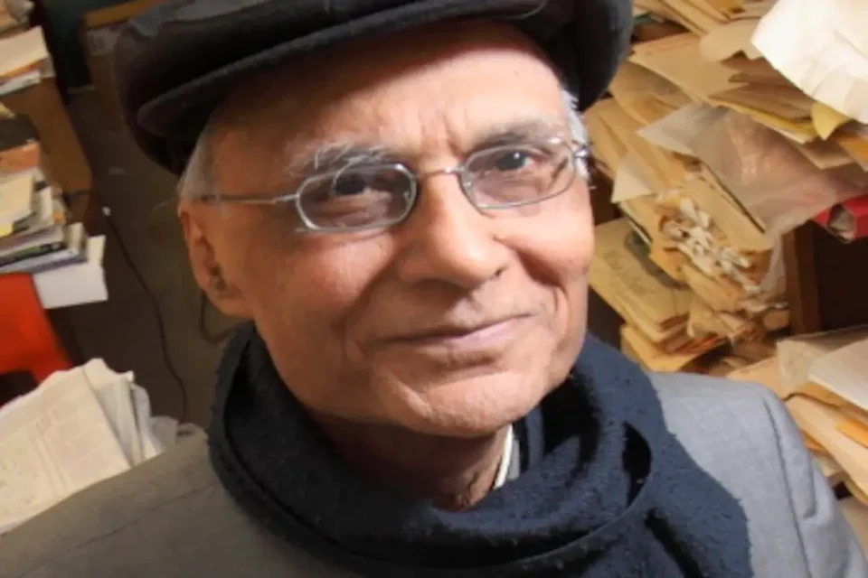 Fayl:Arvind-Sharma (cropped) image of face.webp