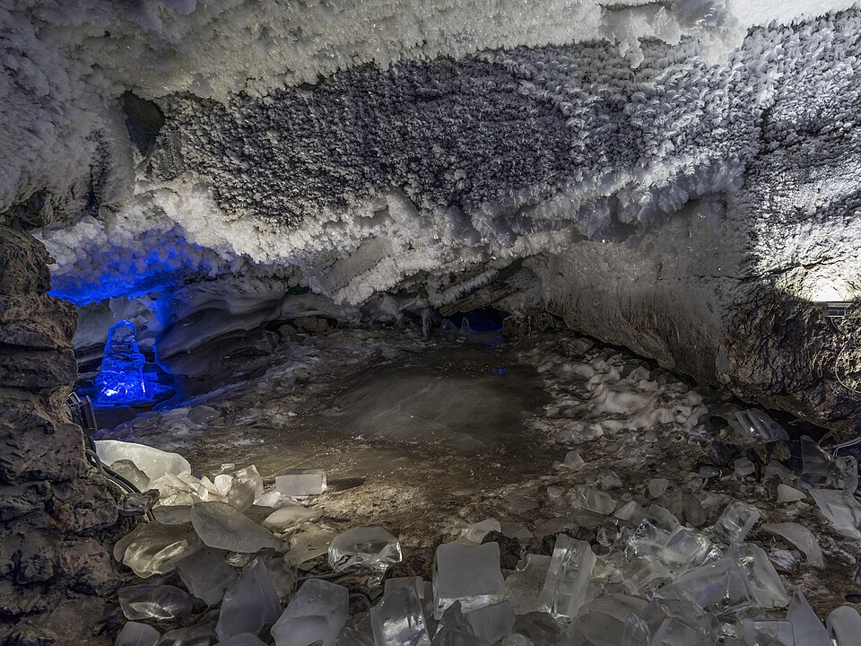Fayl:Kungur asv2019-05 img07 Ice Cave.jpg