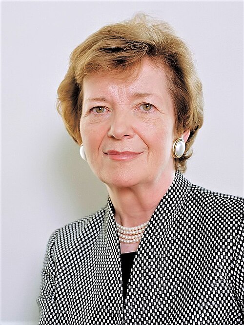 Fayl:Mary Robinson (2014).jpg