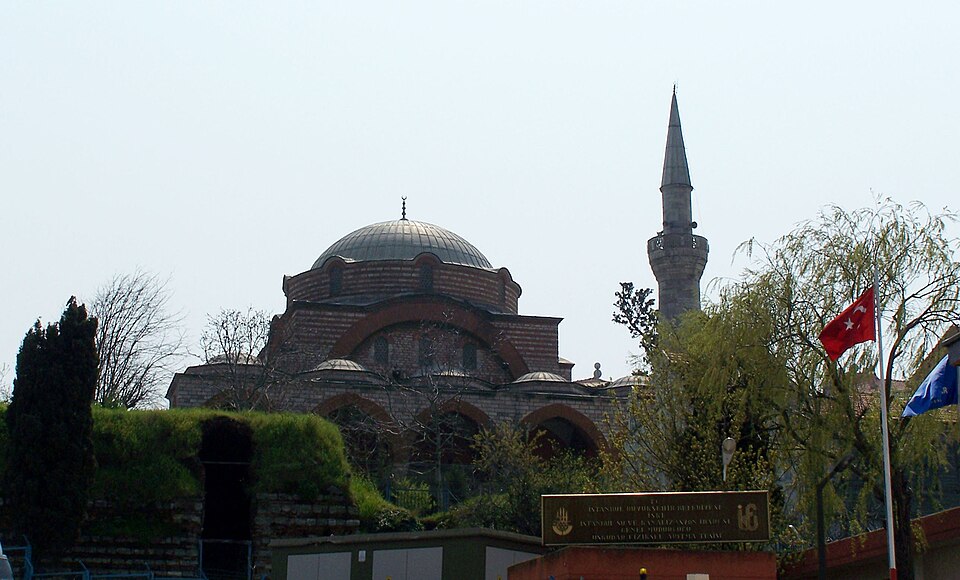 Fayl:Rum Mehmed Pasha Mosque, Üsküdar.jpg
