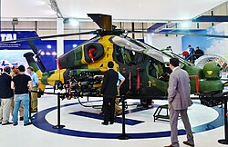 Turk armiyasining T129 ATAK vertolyoti IDEF 2015 da namoyish etildi