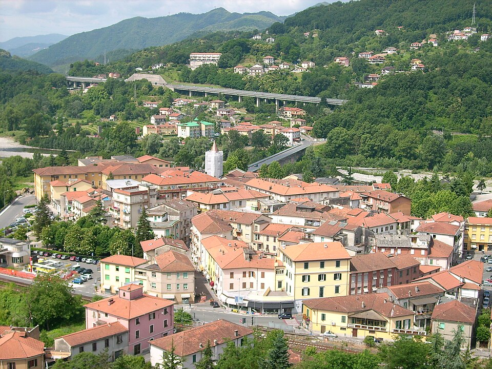 Fayl:Aulla-IMG 0491.JPG
