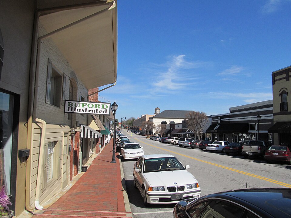 Fayl:Main Street, Buford GA.jpg
