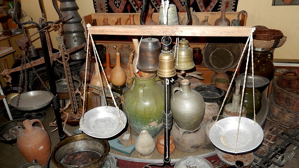 Fayl:Medical Museum (4).jpg