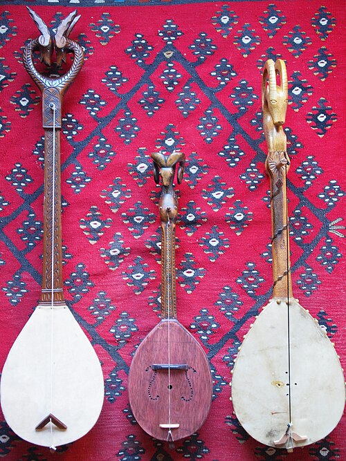 Fayl:Ram head Gusle Balkans3.JPG