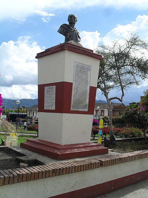 Fayl:Nuevo Colon Bolivar1.jpg