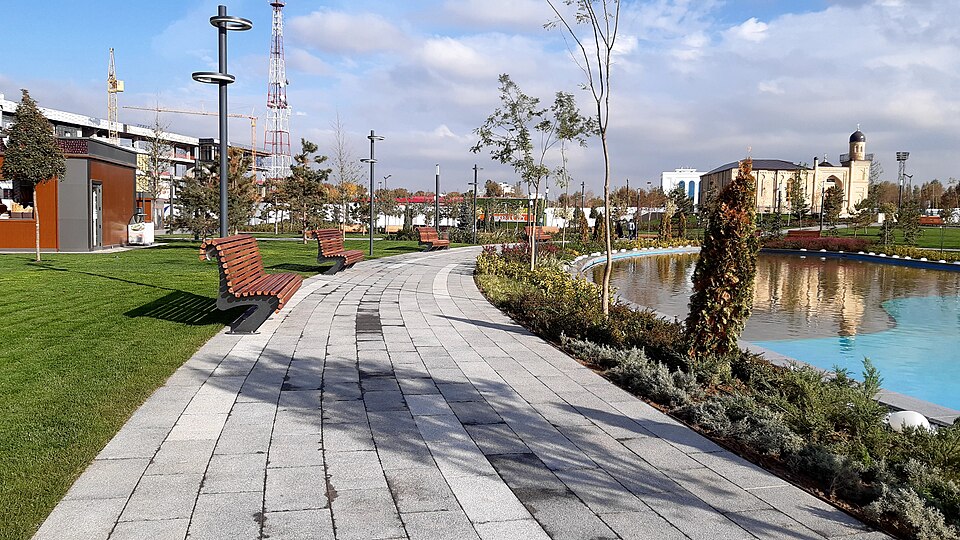 Fayl:Tashkent City Park November 2019.jpg