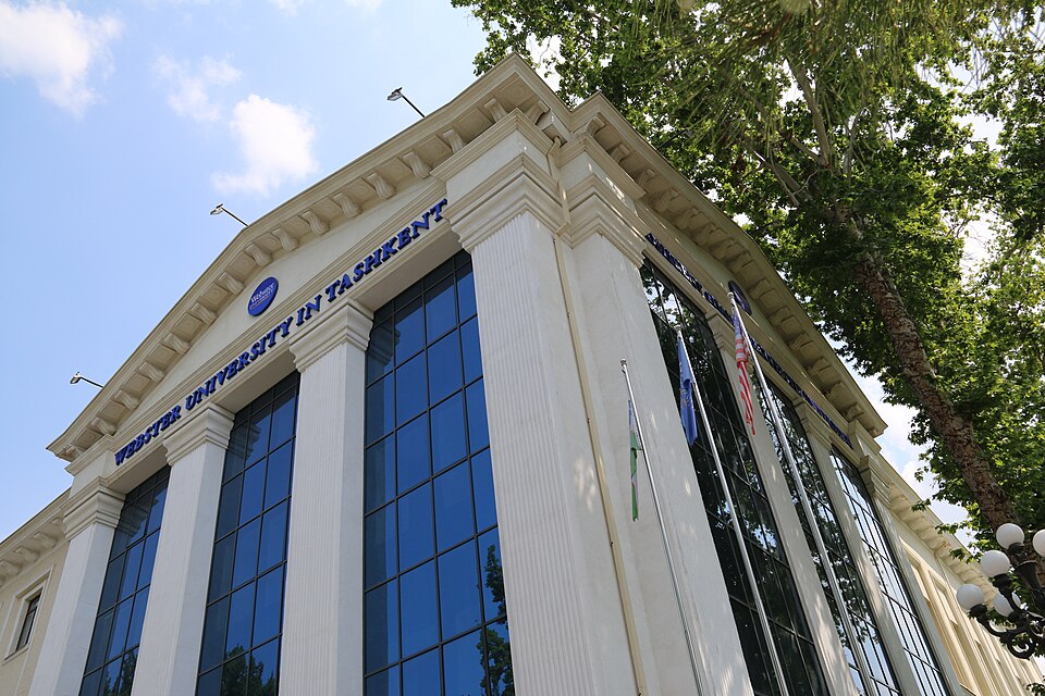 Fayl:Toshkent shahridagi Vebster universiteti.jpg