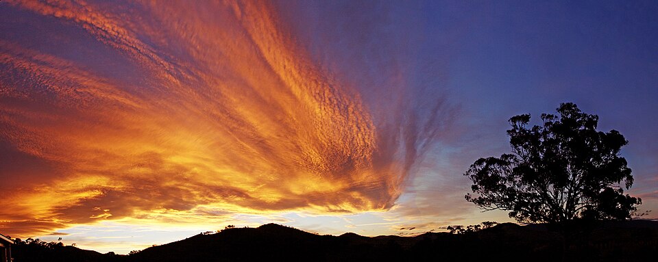 Fayl:Sunset may 2006 panorama.jpg