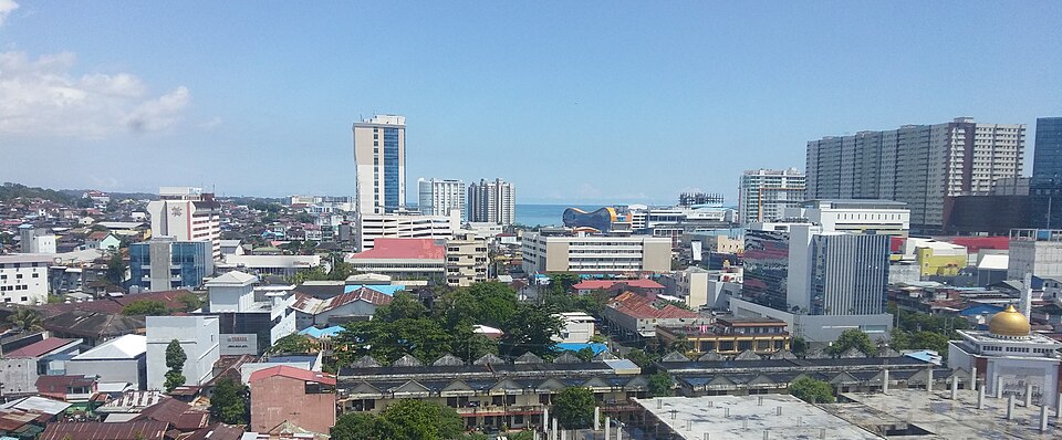 Fayl:2018-12-04 Balikpapan cropped.jpg