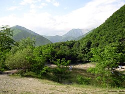 Shakidagi tog'lar