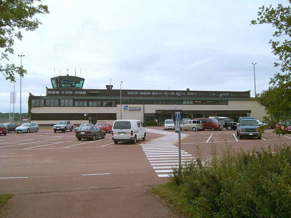 Fayl:Mariehamn Airport.jpg