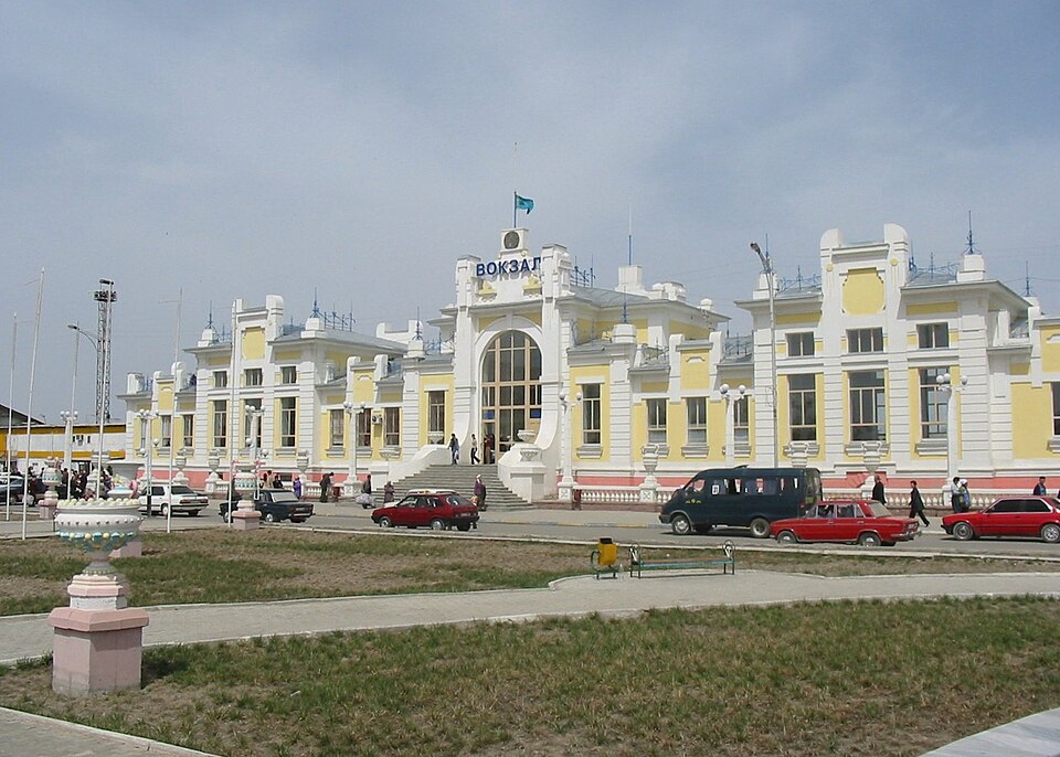 Fayl:Qyzylorda station.jpg