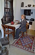 Yosh Mustafa Kemalning mum haykali