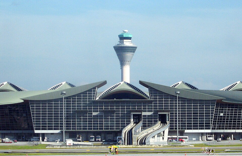Fayl:KLIA MTB&Tower.jpg