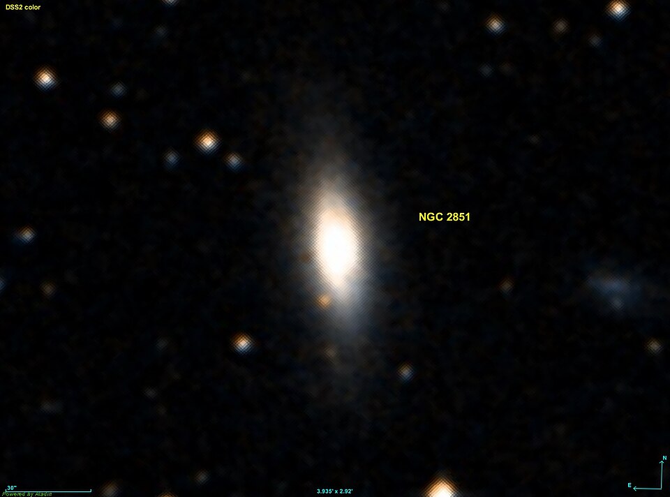 Fayl:NGC 2851 DSS.jpg