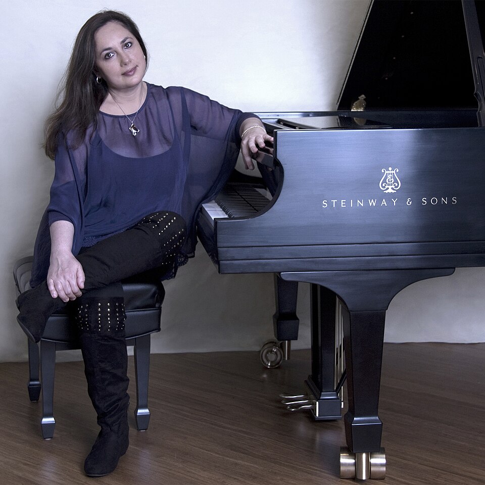 Fayl:Tamriko Siprashvili Steinway Artist.jpg