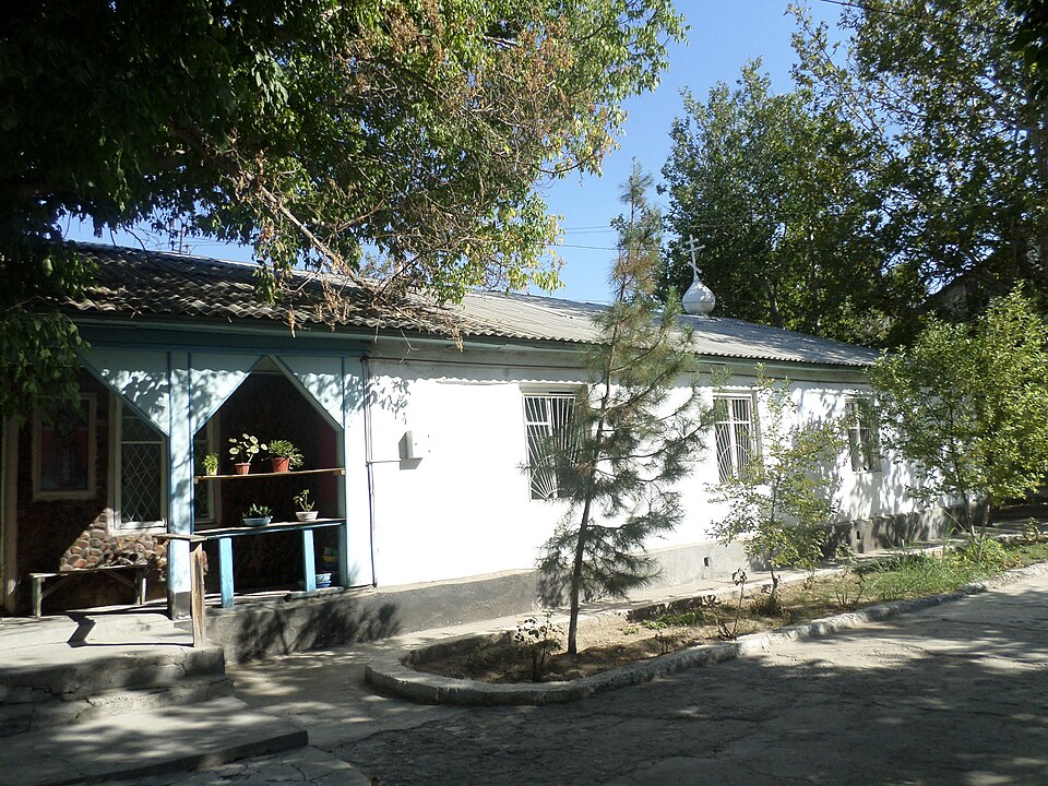 Fayl:Church in Ohangaron 00.JPG